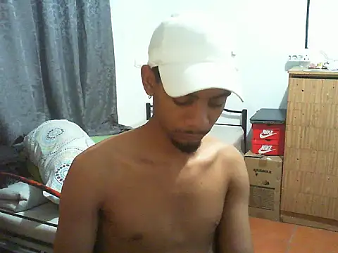 29YOURZ 28  online show from 11/28/25, 03:42