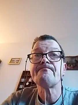 Snapshot of Bigpenis6y chatting on 02/04/26, 06:41 Bigpenis6y online show from 02/04/26, 06:41