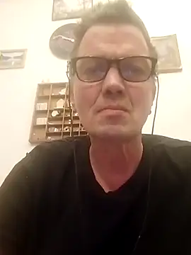 Snapshot of Bigpenis6y chatting on 03/04/26, 08:48 Bigpenis6y online show from 03/04/26, 08:48