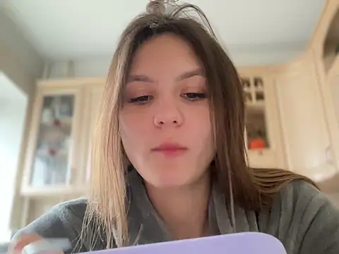 Snapshot of sweety_secret_ chatting on 01/20/25, 09:13 sweety secret online show from 01/20/25, 09:13