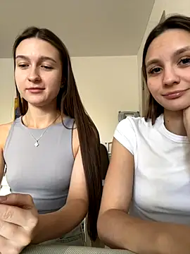 Snapshot of sweety_secret_ chatting on 09/11/25, 12:49 sweety secret online show from 09/11/25, 12:49