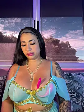 kiim taaylor online show from 10/24/25, 01:07