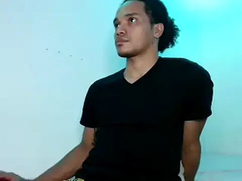 Snapshot of Brett_Black_ chatting on 12/03/24, 09:01 Brett Black online show from 12/03/24, 09:01