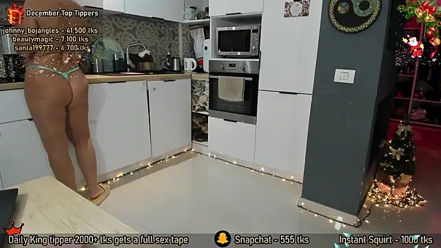 AmySuperHeroes online show from 12/17/25, 01:06