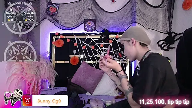 Bunny O online show from 10/24/25, 08:49