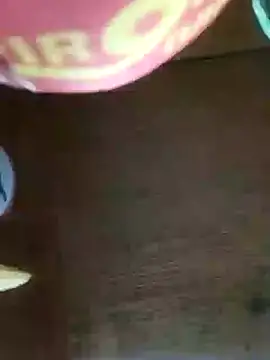 Snapshot of SweetLeila40 chatting on 12/26/24, 08:50 SweetLeila40 online show from 12/26/24, 08:50