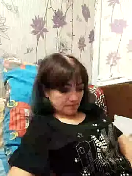 Snapshot of SweetLeila40 chatting on 01/24/25, 03:22 SweetLeila40 online show from 01/24/25, 03:22