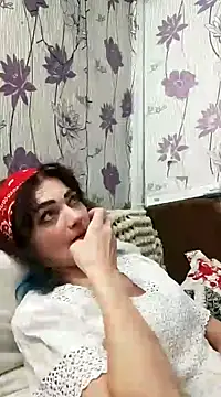 Snapshot of SweetLeila40 chatting on 01/30/25, 12:18 SweetLeila40 online show from 01/30/25, 12:18