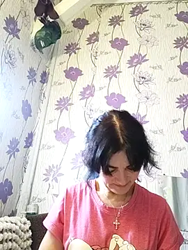 Snapshot of SweetLeila40 chatting on 02/09/25, 10:21 SweetLeila40 online show from 02/09/25, 10:21