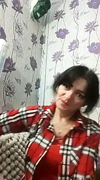 Snapshot of SweetLeila40 chatting on 02/19/25, 12:35 SweetLeila40 online show from 02/19/25, 12:35