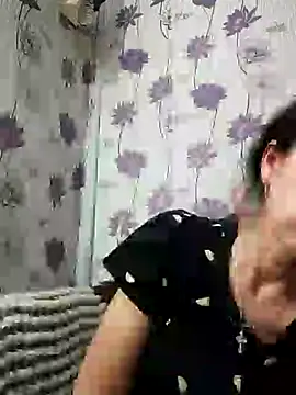 Snapshot of SweetLeila40 chatting on 02/20/25, 08:25 SweetLeila40 online show from 02/20/25, 08:25