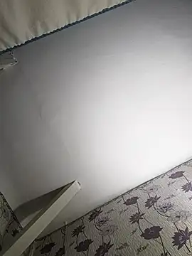 Snapshot of SweetLeila40 chatting on 03/13/25, 08:54 SweetLeila40 online show from 03/13/25, 08:54