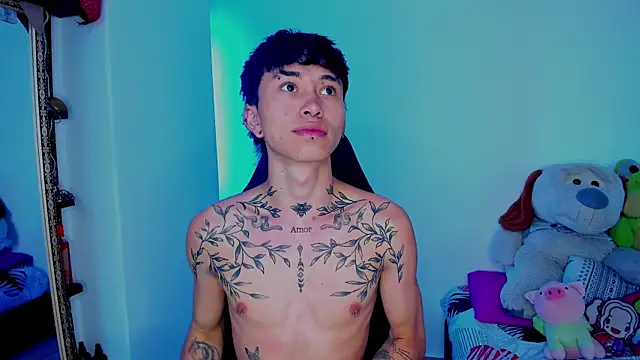 juniior 2311  online show from 11/18/25, 07:18