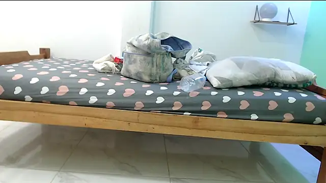 evaleribigtits18 online show from 03/07/26, 02:30