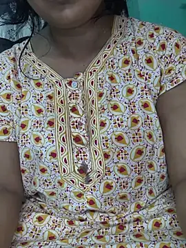 Snapshot of MUMTAJ-1 chatting on 07/12/26, 12:56 MUMTAJ-1 online show from 07/12/26, 12:56