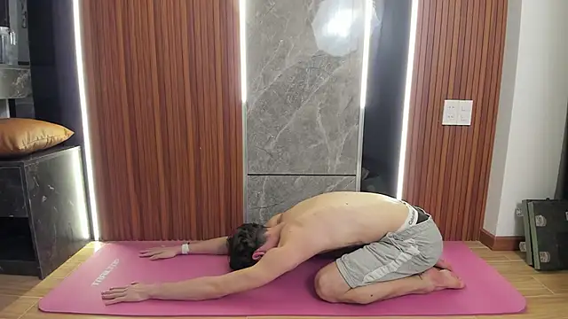 calvin love you online show from 04/18/26, 07:07