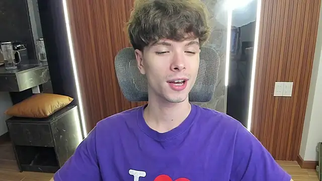 calvin love you online show from 04/19/26, 06:10