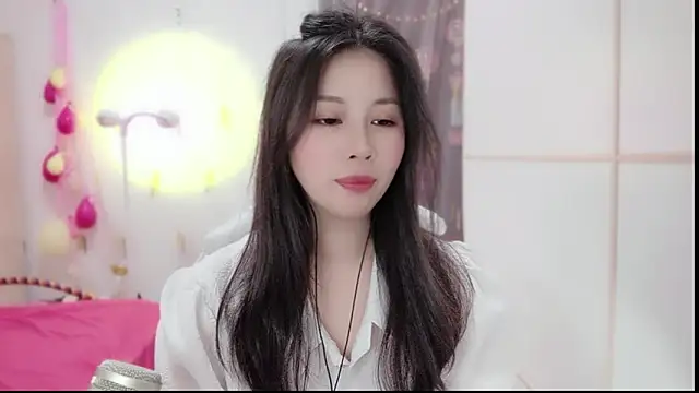 Snapshot of HK_angelchloe chatting on 03/14/25, 01:05 HK angelchloe online show from 03/14/25, 01:05