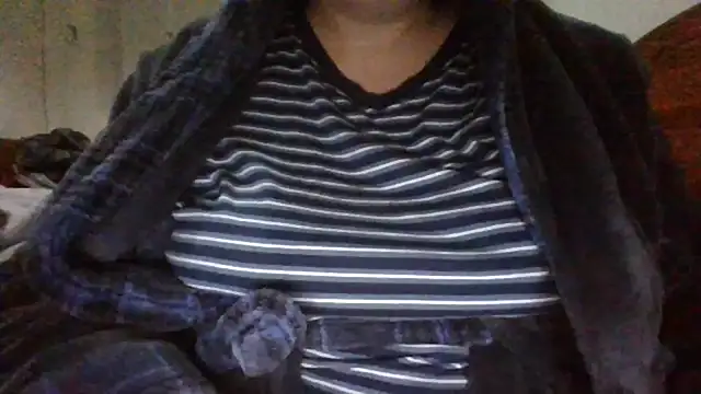 Snapshot of maria38xxx chatting on 12/10/24, 09:54 maria38xxx online show from 12/10/24, 09:54