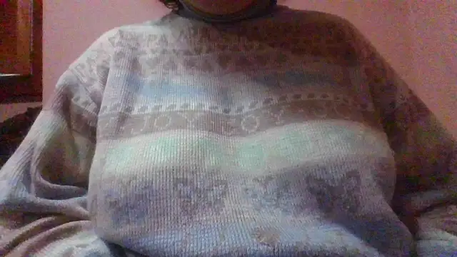 Snapshot of maria38xxx chatting on 12/28/24, 10:14 maria38xxx online show from 12/28/24, 10:14