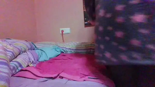 Snapshot of maria38xxx chatting on 01/01/25, 10:46 maria38xxx online show from 01/01/25, 10:46