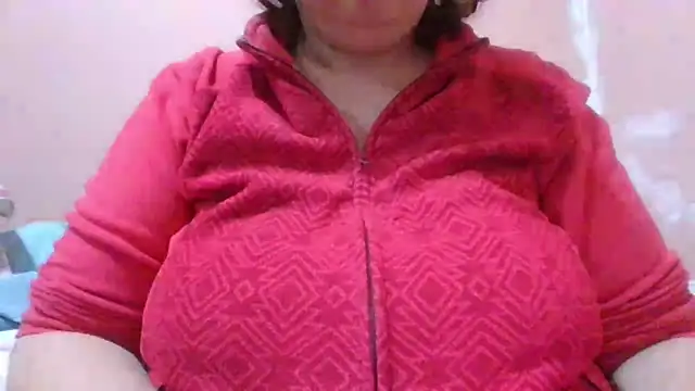 Snapshot of maria38xxx chatting on 01/15/25, 01:23 maria38xxx online show from 01/15/25, 01:23