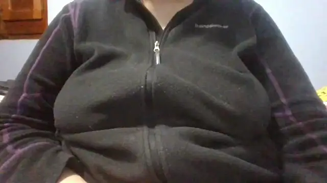 Snapshot of maria38xxx chatting on 01/24/25, 03:43 maria38xxx online show from 01/24/25, 03:43