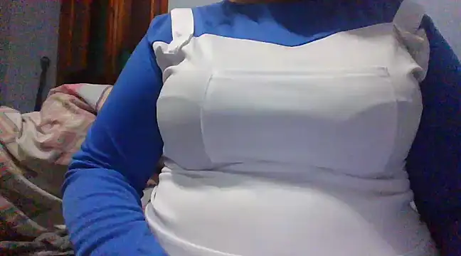 Snapshot of maria38xxx chatting on 03/12/25, 05:49 maria38xxx online show from 03/12/25, 05:49