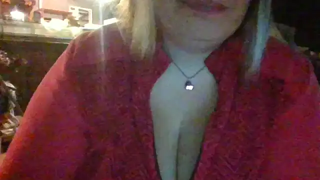 Snapshot of maria38xxx chatting on 09/29/25, 05:18 maria38xxx online show from 09/29/25, 05:18