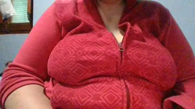 Snapshot of maria38xxx chatting on 10/25/25, 02:46 maria38xxx online show from 10/25/25, 02:46