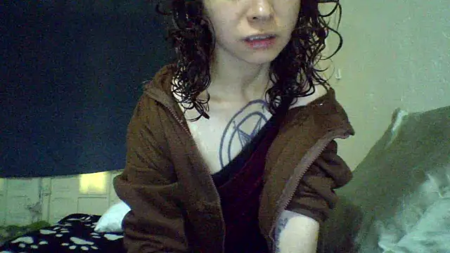 CELEna098rs707 online show from 04/18/26, 10:32