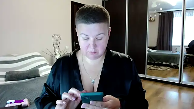 Annet1912 online show from 10/27/25, 08:40