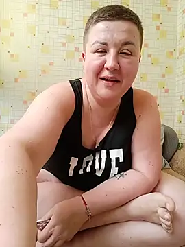 Snapshot of Annet1912 chatting on 05/17/26, 10:11 Annet1912 online show from 05/17/26, 10:11