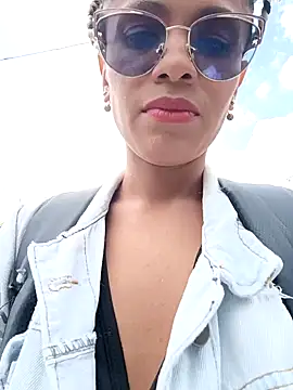 BlairSamy online show from 12/25/24, 06:09