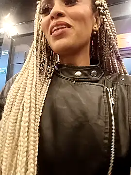 BlairSamy online show from 12/28/24, 03:37