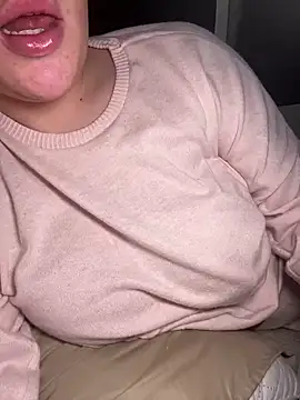 lilylush24 online show from 12/30/24, 02:40