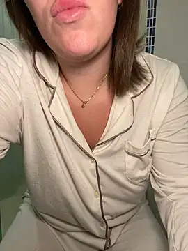 lilylush24 online show from 02/26/25, 05:17