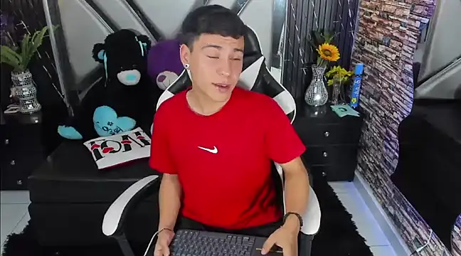 Snapshot of salvadorgomezx chatting on 01/21/25, 11:03 salvadorgomezx online show from 01/21/25, 11:03