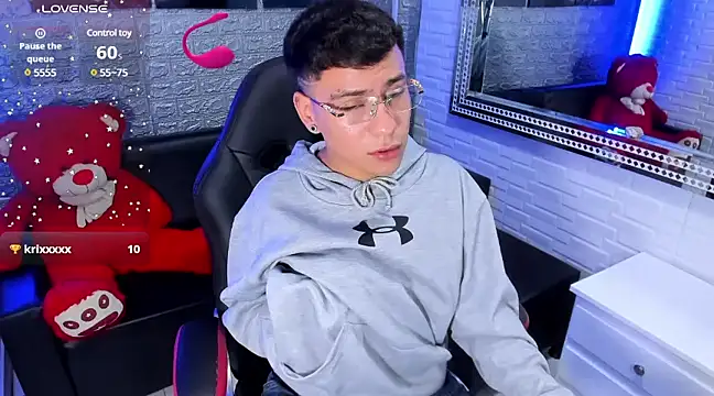 Snapshot of salvadorgomezx chatting on 02/04/25, 10:54 salvadorgomezx online show from 02/04/25, 10:54