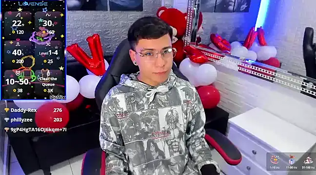 Snapshot of salvadorgomezx chatting on 02/15/25, 08:44 salvadorgomezx online show from 02/15/25, 08:44