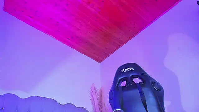 Tahiraa  online show from 10/16/25, 01:34