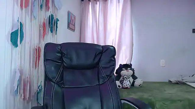 yulieth anamar online show from 09/12/25, 09:26