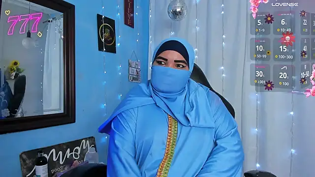 Snapshot of Falak-Yasin chatting on 07/24/26, 12:25 Falak-Yasin online show from 07/24/26, 12:25