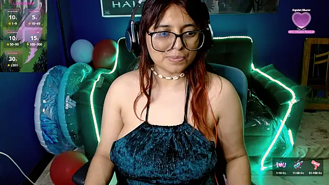 Snapshot of X_CHERRY_XX chatting on 01/23/25, 01:41 X CHERRY XX online show from 01/23/25, 01:41