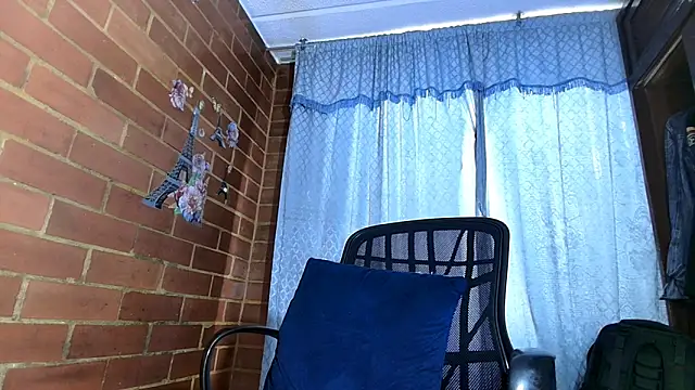 ValeriaLacrozee online show from 02/21/25, 07:43