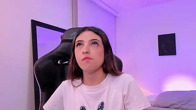 sofiarouge online show from 11/11/25, 08:20