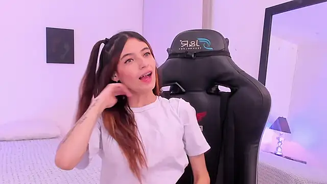 sofiarouge online show from 11/26/25, 07:59