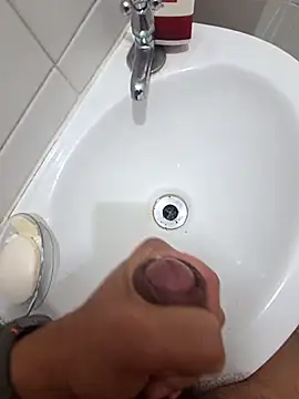 Snapshot of bacco_br chatting on 09/20/25, 03:18 bacco br online show from 09/20/25, 03:18