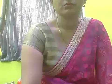 CUTYHINA 001 online show from 12/14/24, 04:23