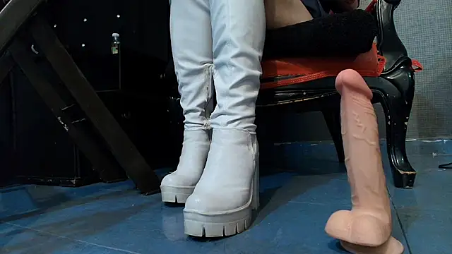 LusstCruella online show from 02/02/25, 03:17